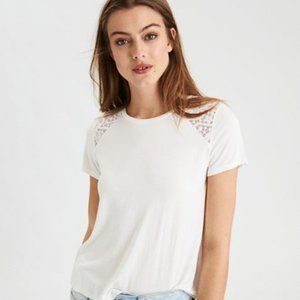 American Eagle - White Lace T-shirt